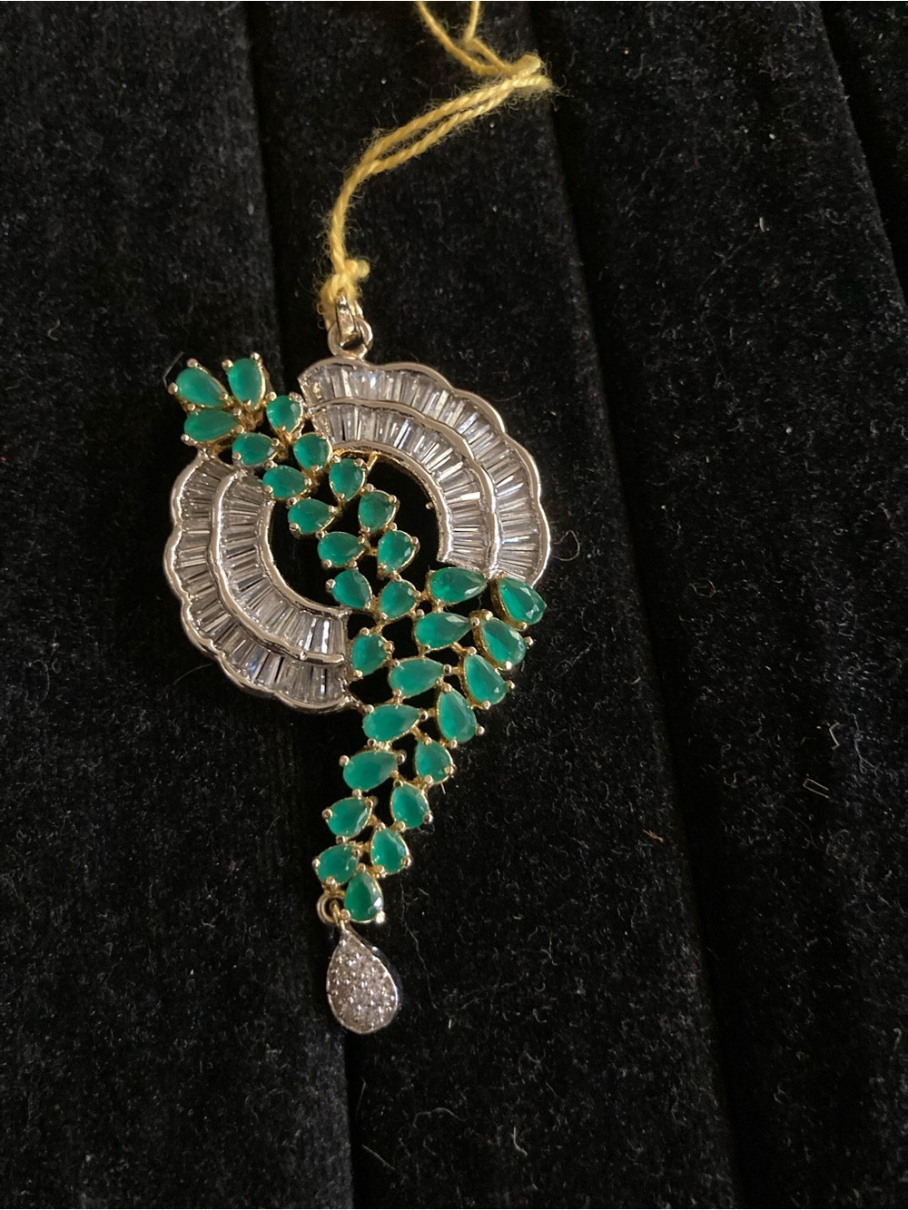 Emerald Green Teardrop Cascade Pendant Necklace - Women Jewelry